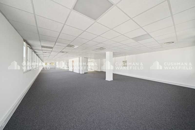 Bureaux à louer - Zone Franche Urbaine (ZFU)   No