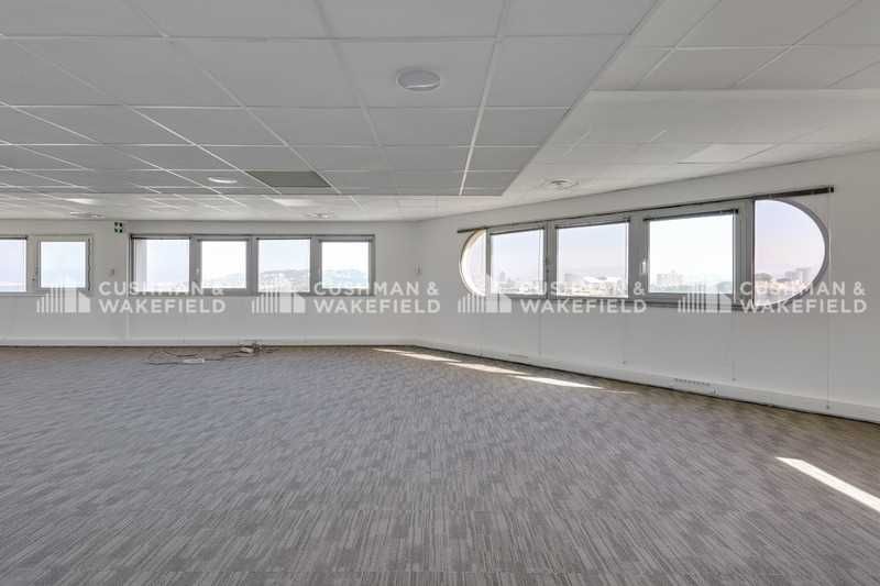 Le cabinet Cushman & Wakefield, expert en immobil