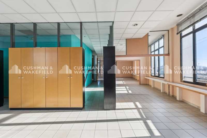 CUSHMAN & WAKEFIELD vous propose un immeuble de b