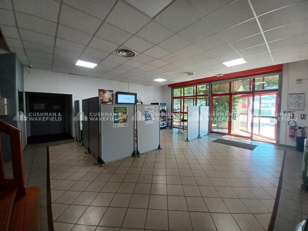 CUSHMAN & WAKEFIELD vous propose des bureaux à lo