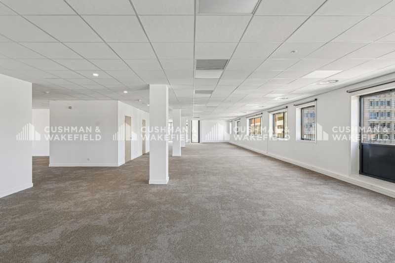 CUSHMAN & WAKEFIELD vous propose des un plateau d