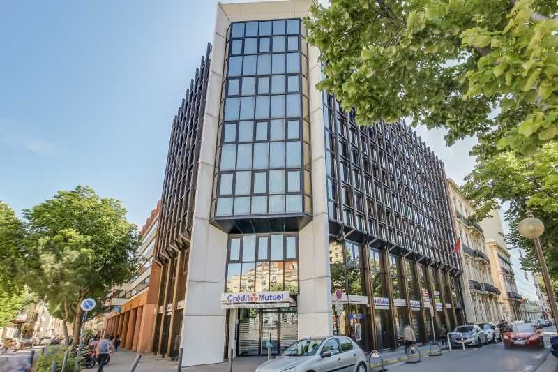 CUSHMAN & WAKEFIELD vous propose des surfaces de 