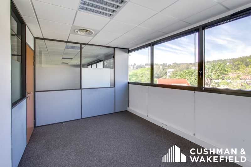 Rare sur le secteur - Cushman & Wakefield vous in