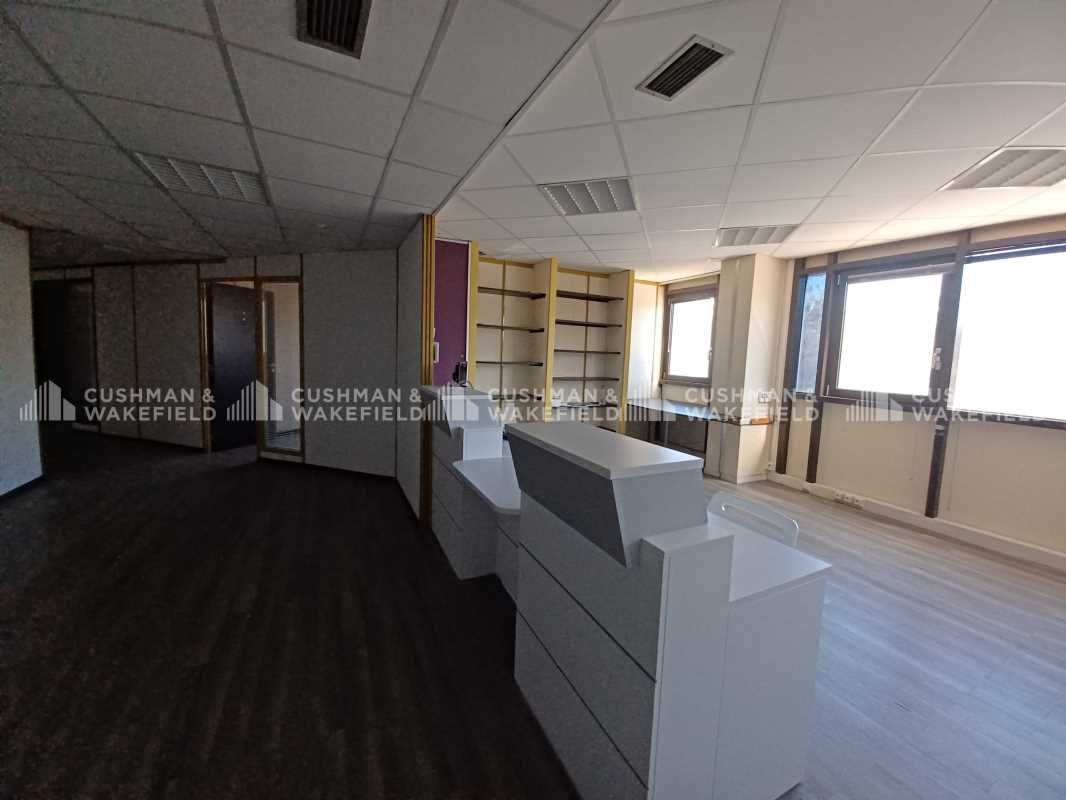 Bureaux proposés à la vente ou à la location dans