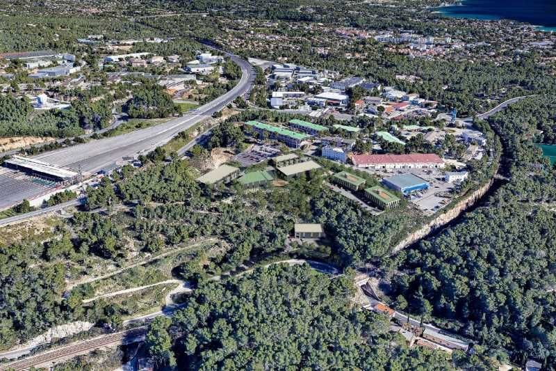 Rare sur ce secteur, immeuble de bureaux neufs à 