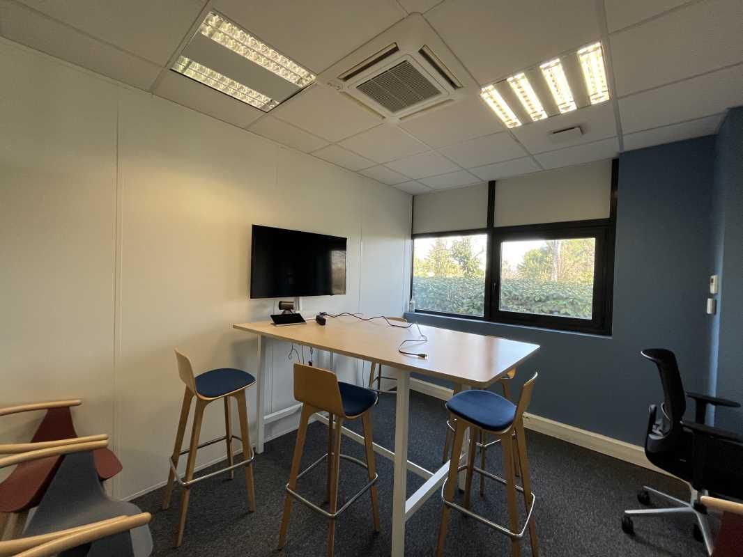 BUREAUX À LOUER - PÔLE D'ACTIVITÉS AIX-EN-PROVENC