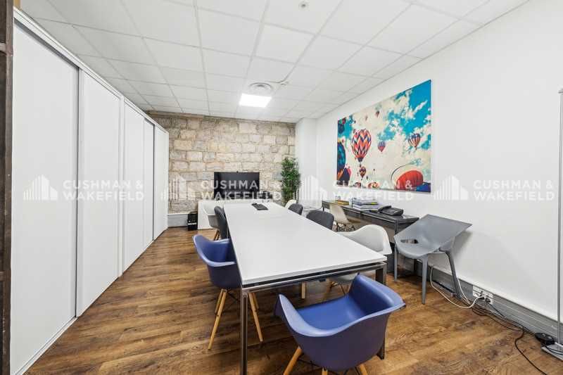 Bureaux à louer dans Les Docks 13002 Installez v