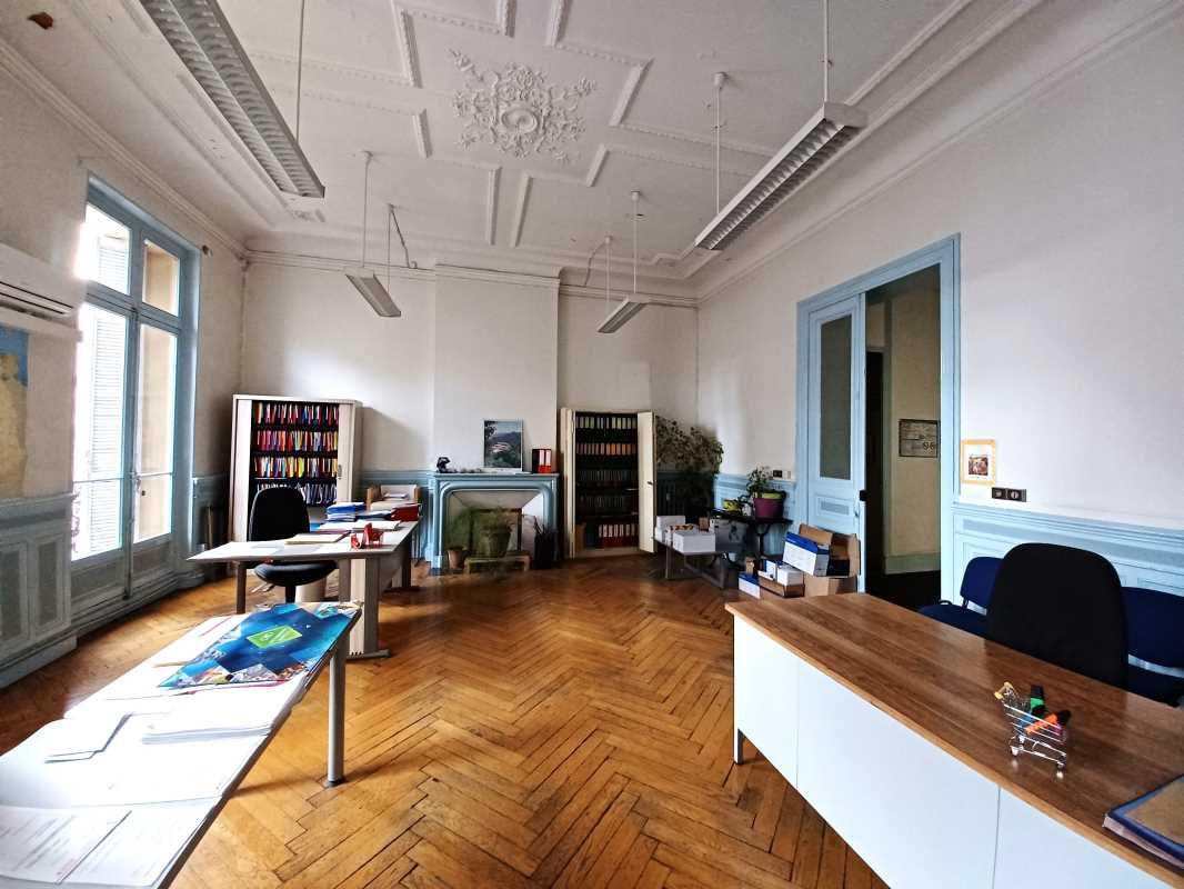 À louer, bureaux de standing d'une surface de 268