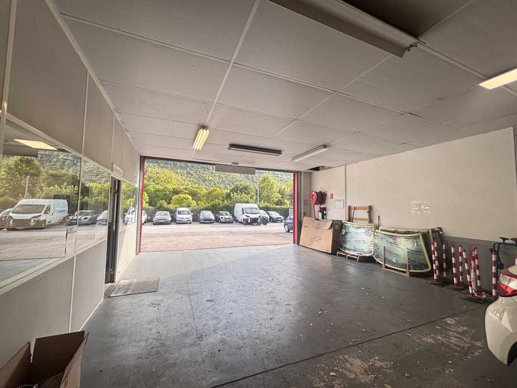 Accroche Cushman & Wakefield vous propose, au sei