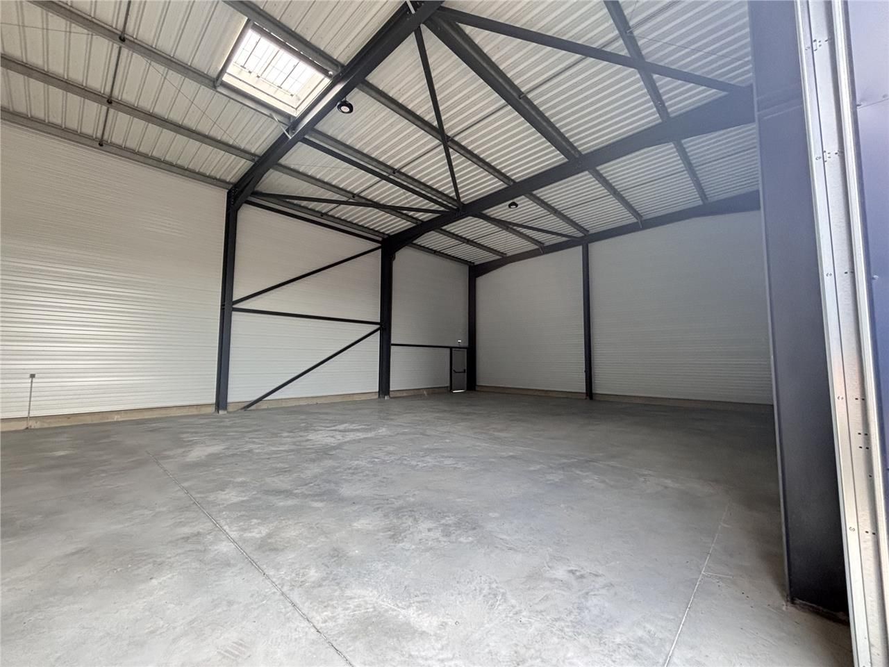 Découvrez un nouveau programme d'entrepôts modern