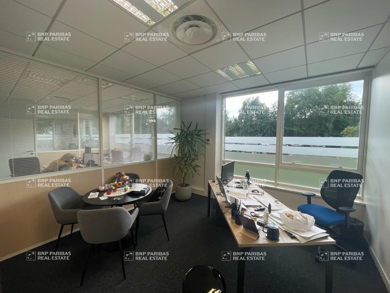 146.5 m² pour ce bureaux en location à Mont saint aignan