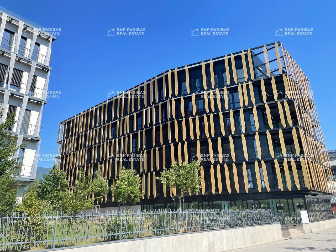 3685.54 m² pour ce bureaux en vente à Grenoble