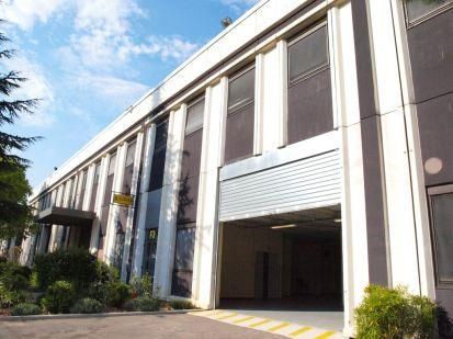Location Activité 4189 m² divisibles 13127 Vitrolles