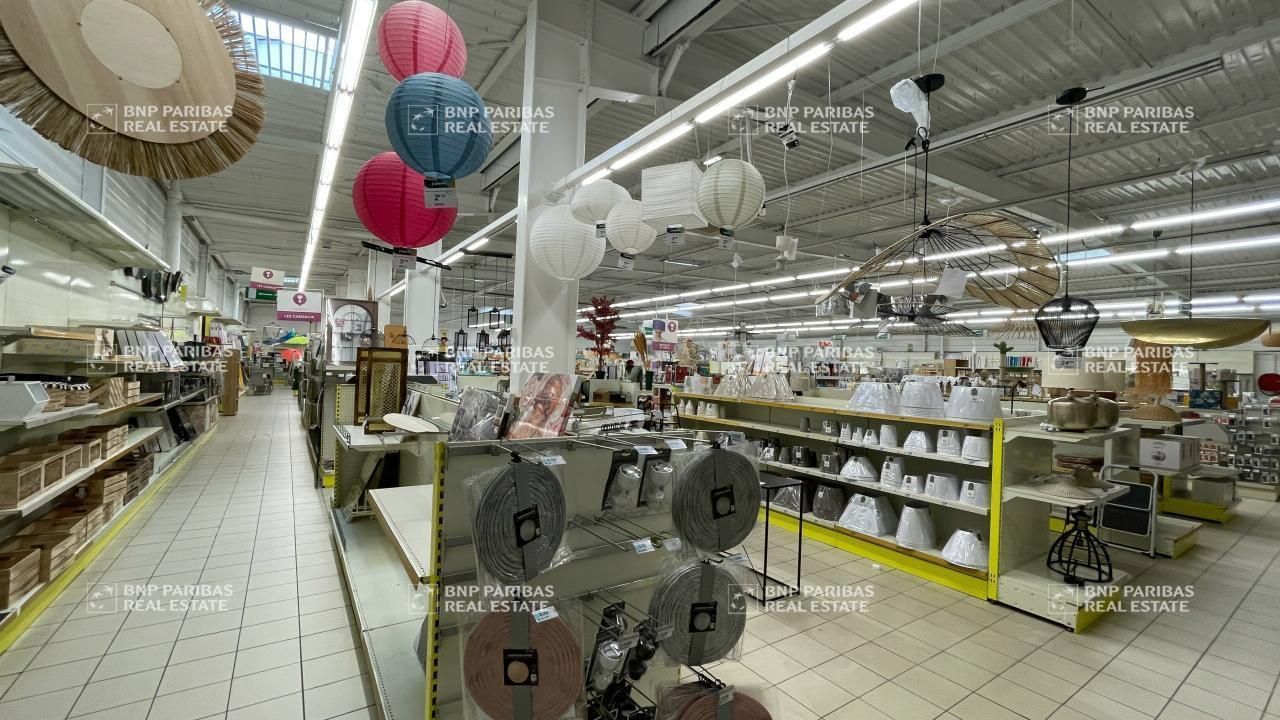 1503 m² pour ce local commercial en vente à Laxou