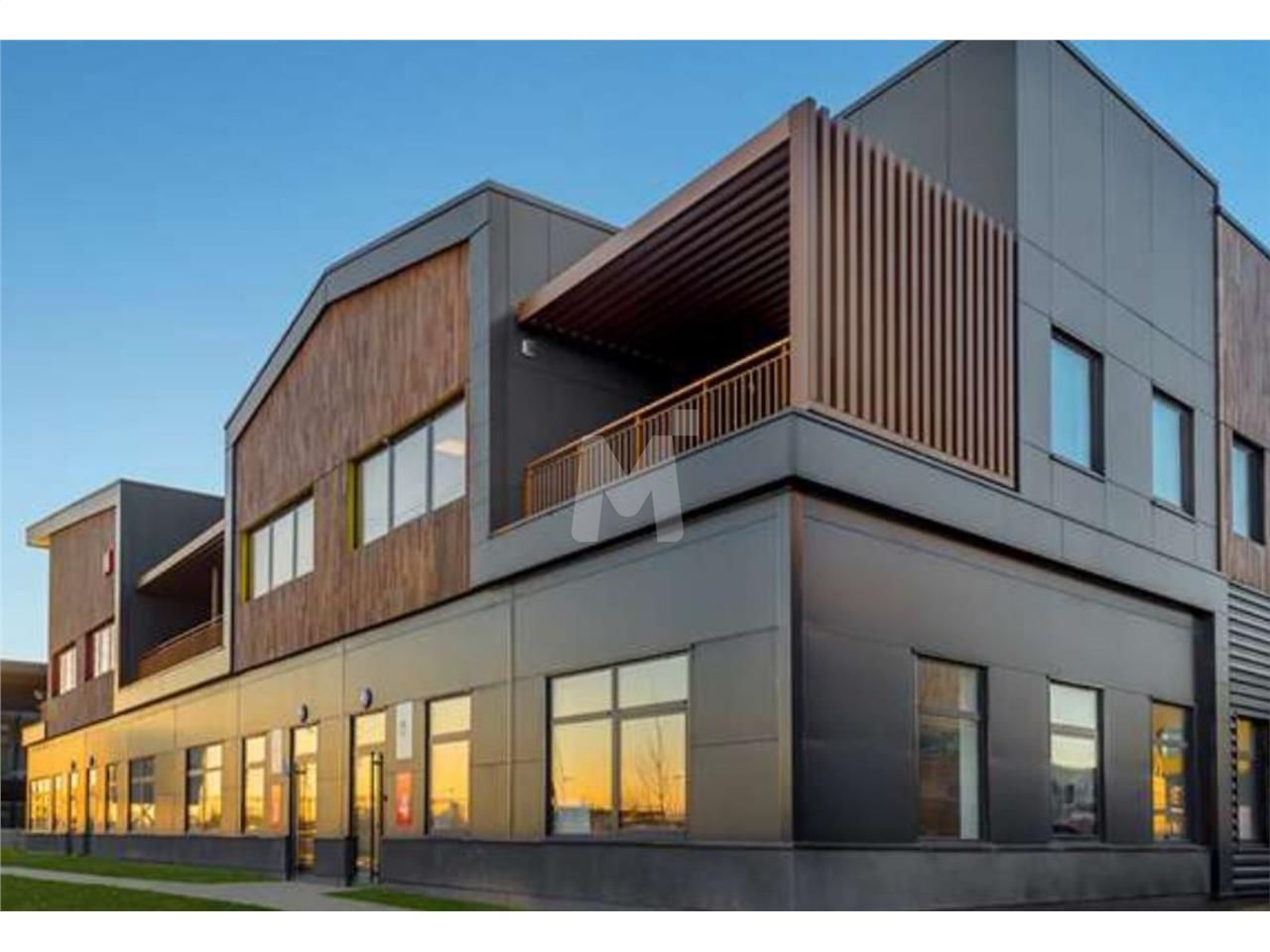 Dans la Zone d'activité de la Clef-Saint-Pierre, 