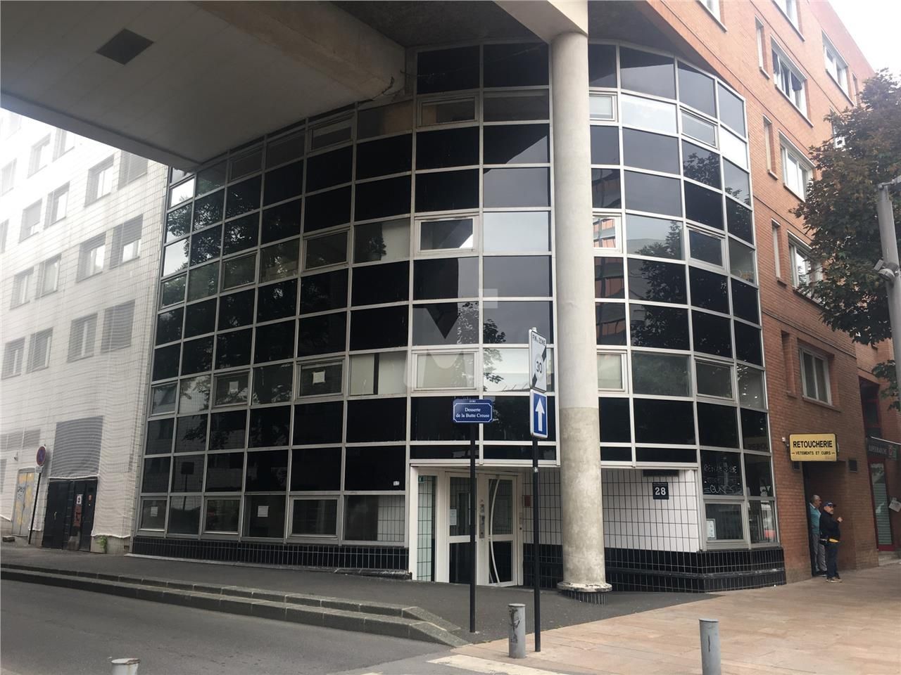 En centre-ville d'Evry, au pied de la gare RER d'