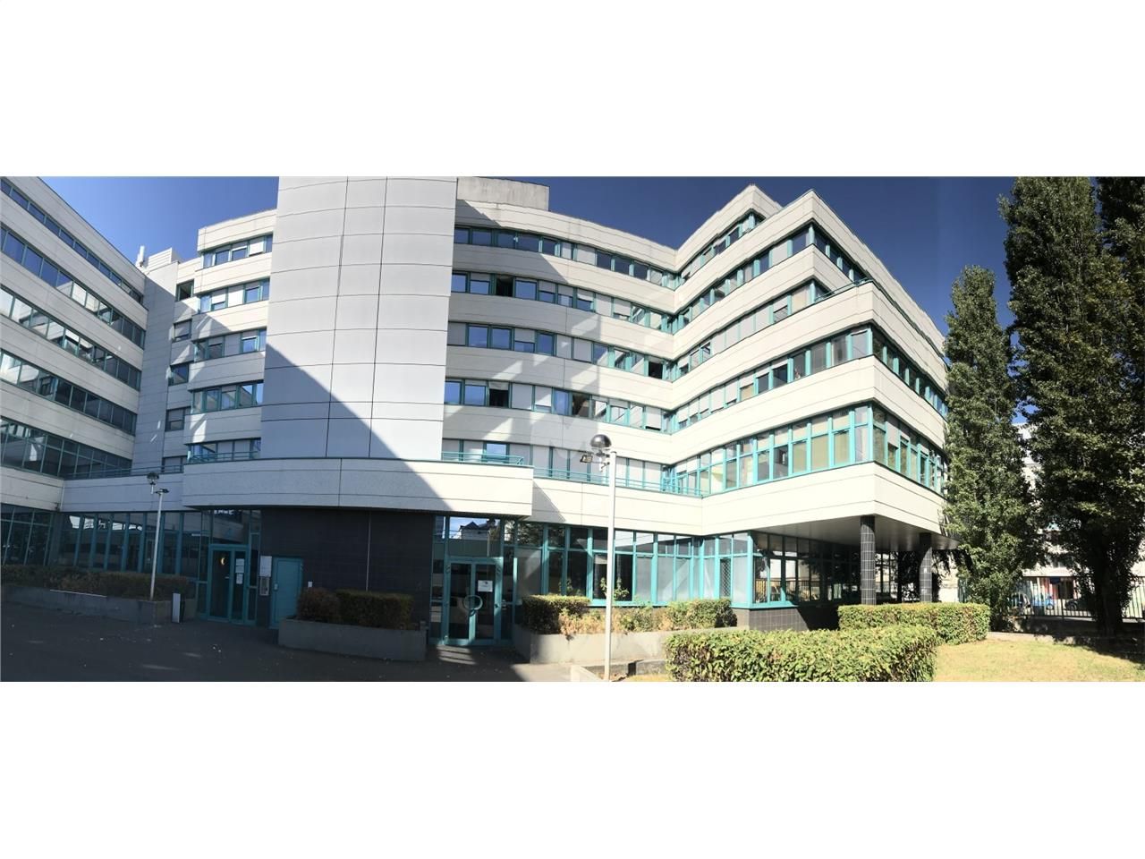 A proximité de l'Opéra de Massy, dans un immeuble