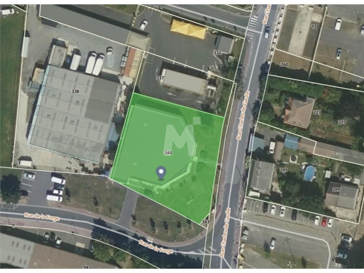 Vente entrepots 795 m² non divisibles