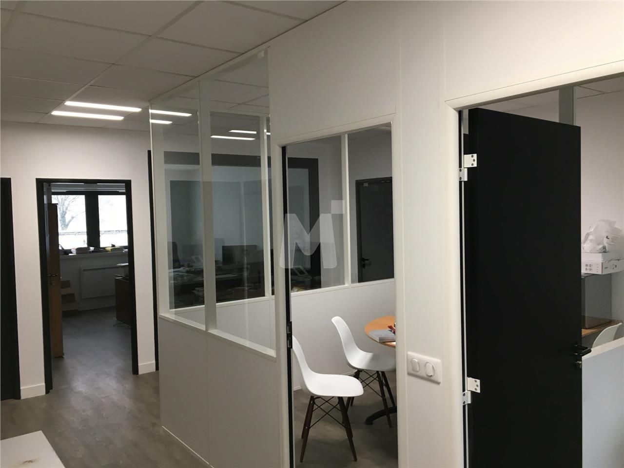 Au sein du Parc du Bois Sauvage, à proximité de l