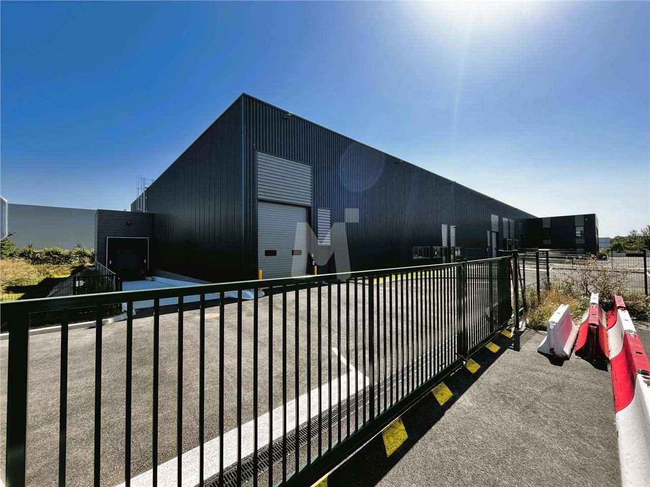 A proximité de l'autoroute A5, au sein du Parc du