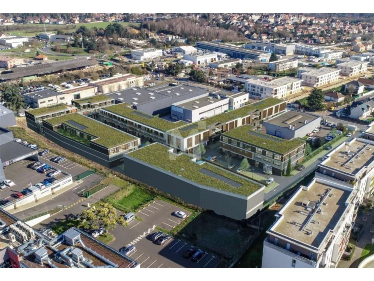 A proximité des axes routiers majeurs, dans un pr