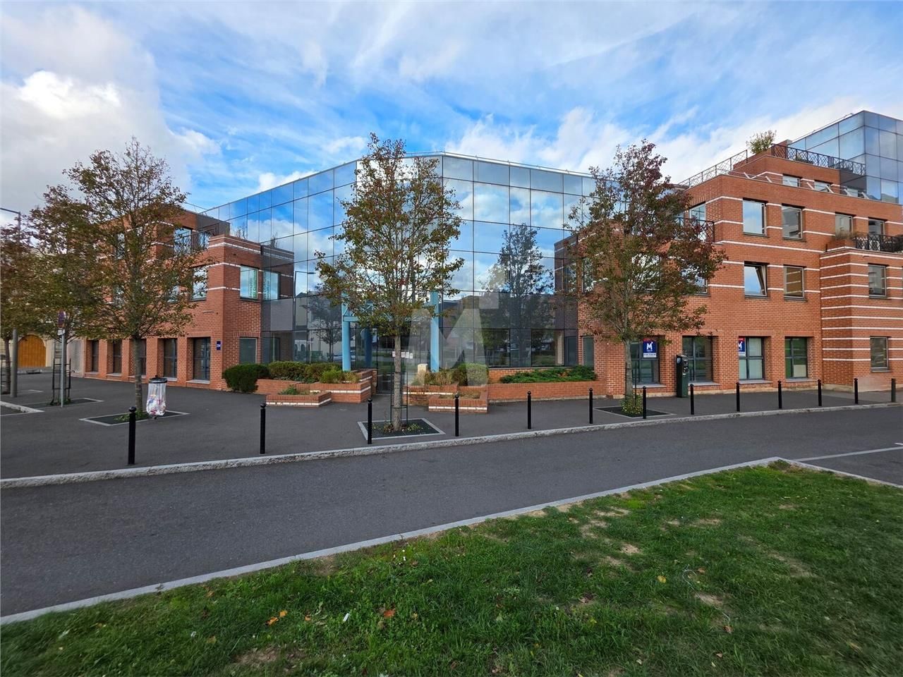 A 400 m de la gare RER D d'Evry-Courcouronnes, no