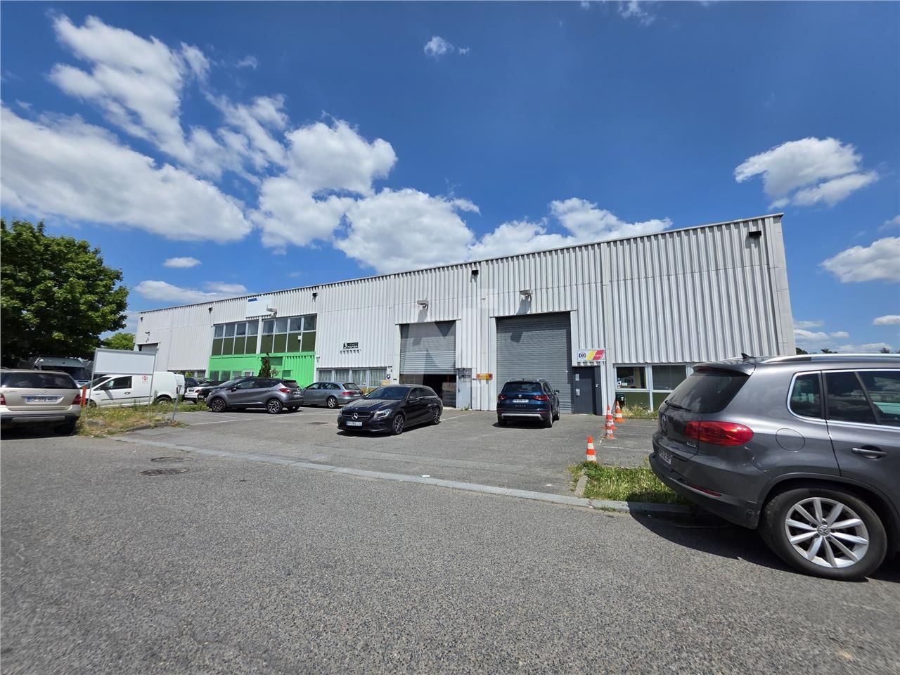 Près de l'autoroute A6 et de la francilienne (N10