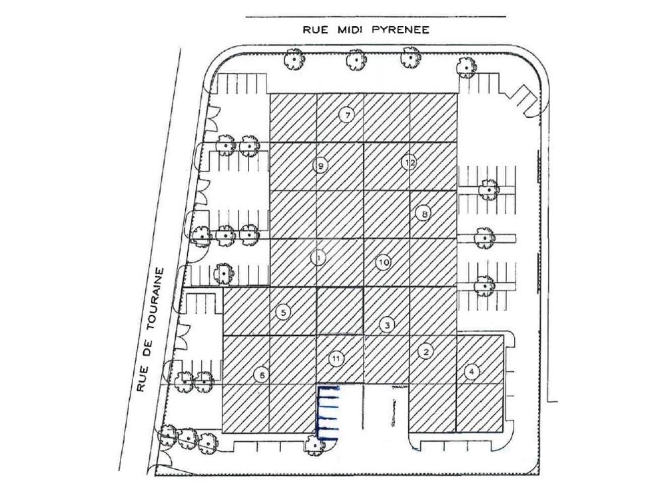 Location entrepots 304 m² non divisibles
