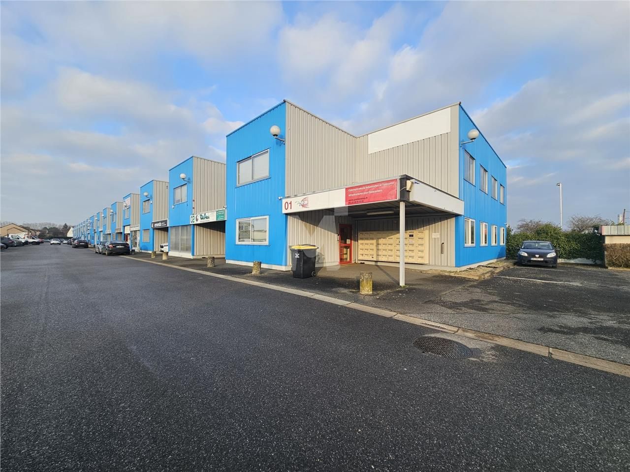 En entrée de ville de Mennecy, nous vous proposon