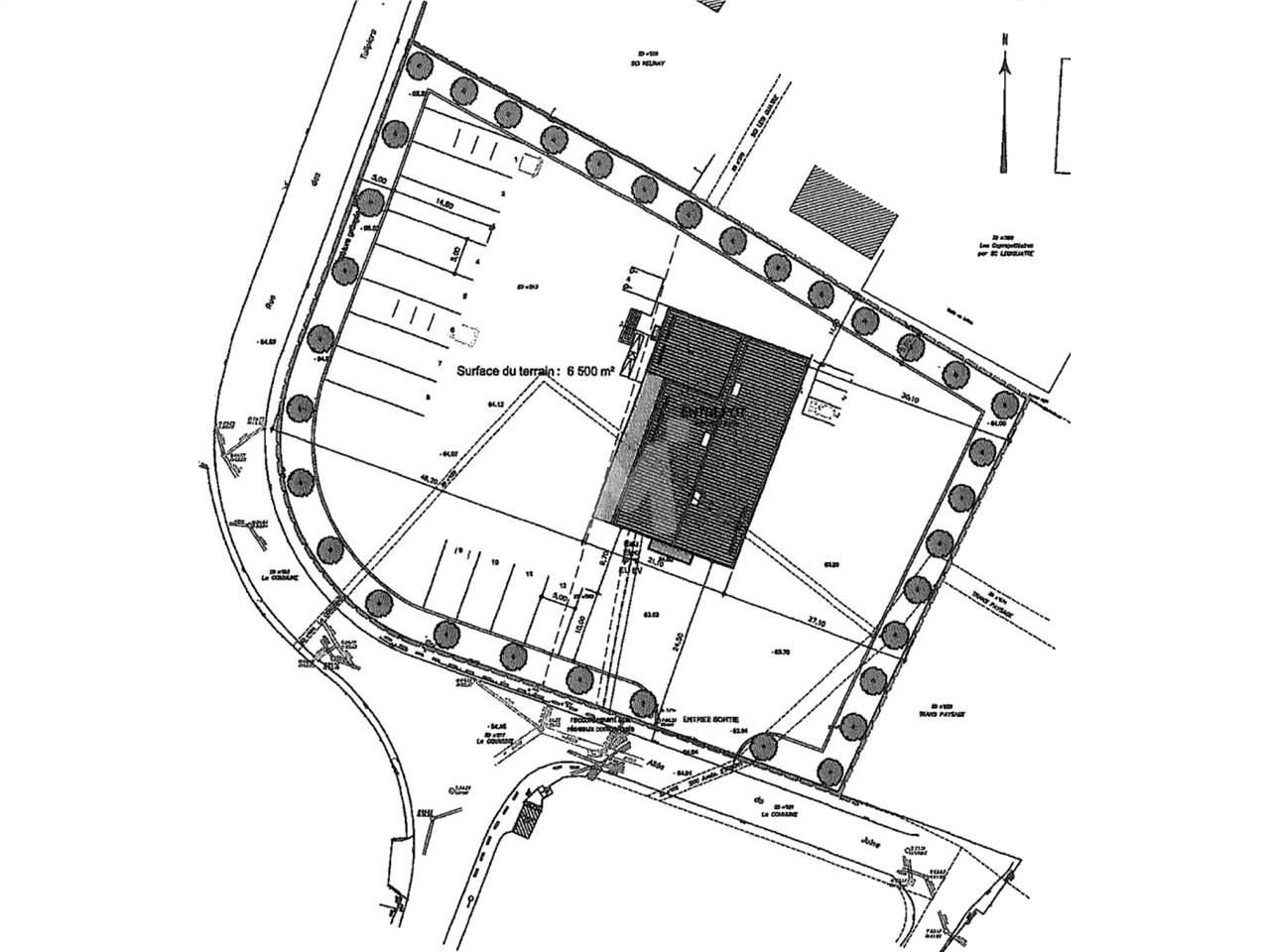 Location entrepots 586 m² non divisibles