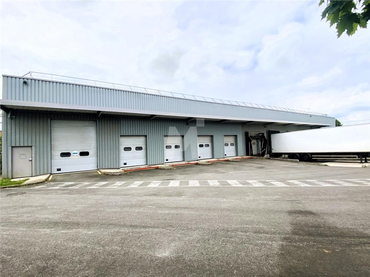 Nous vous proposons la location d'un bâtiment ind