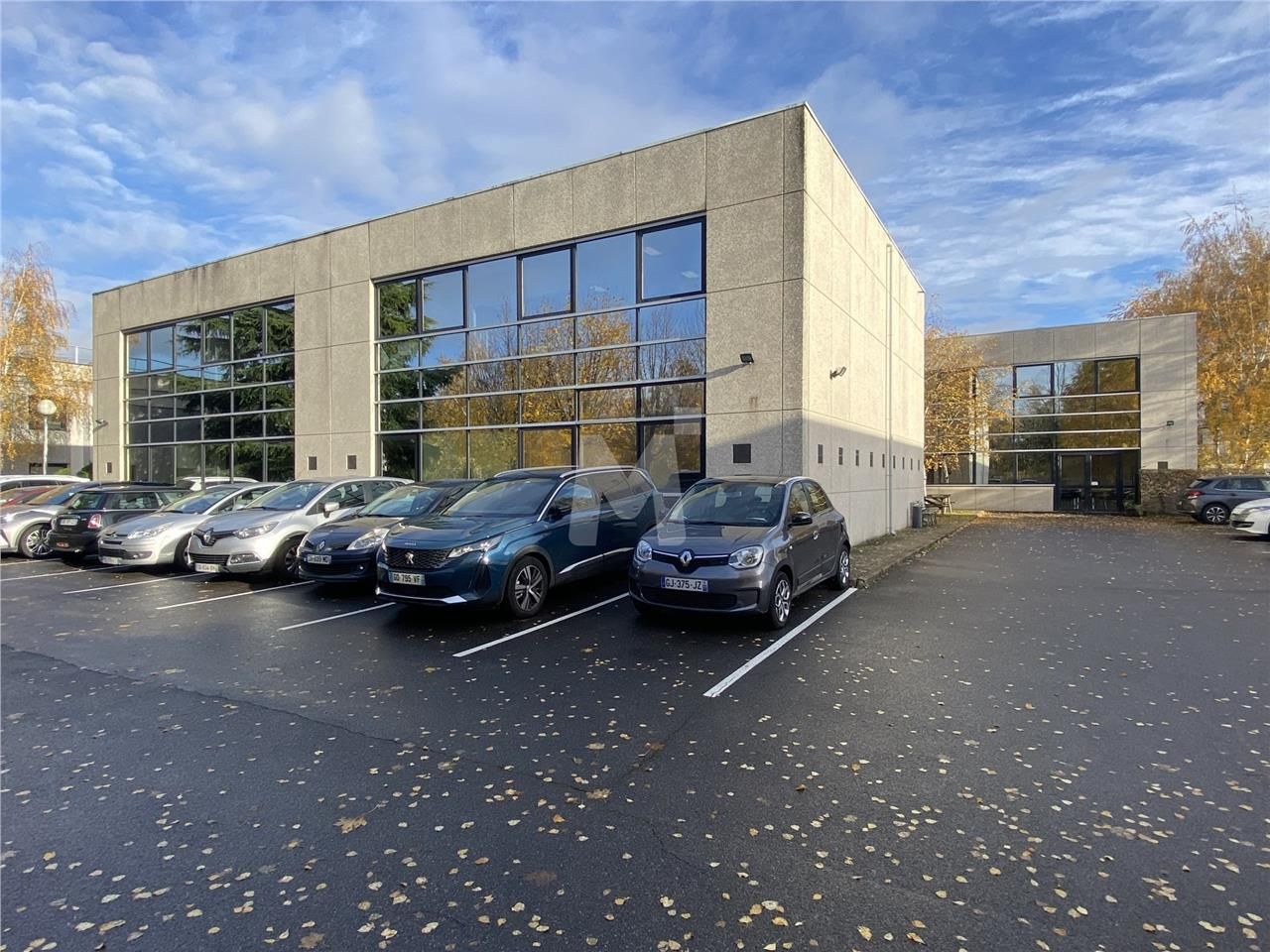 Au sein du Parc du Bois Chaland, sur un foncier d