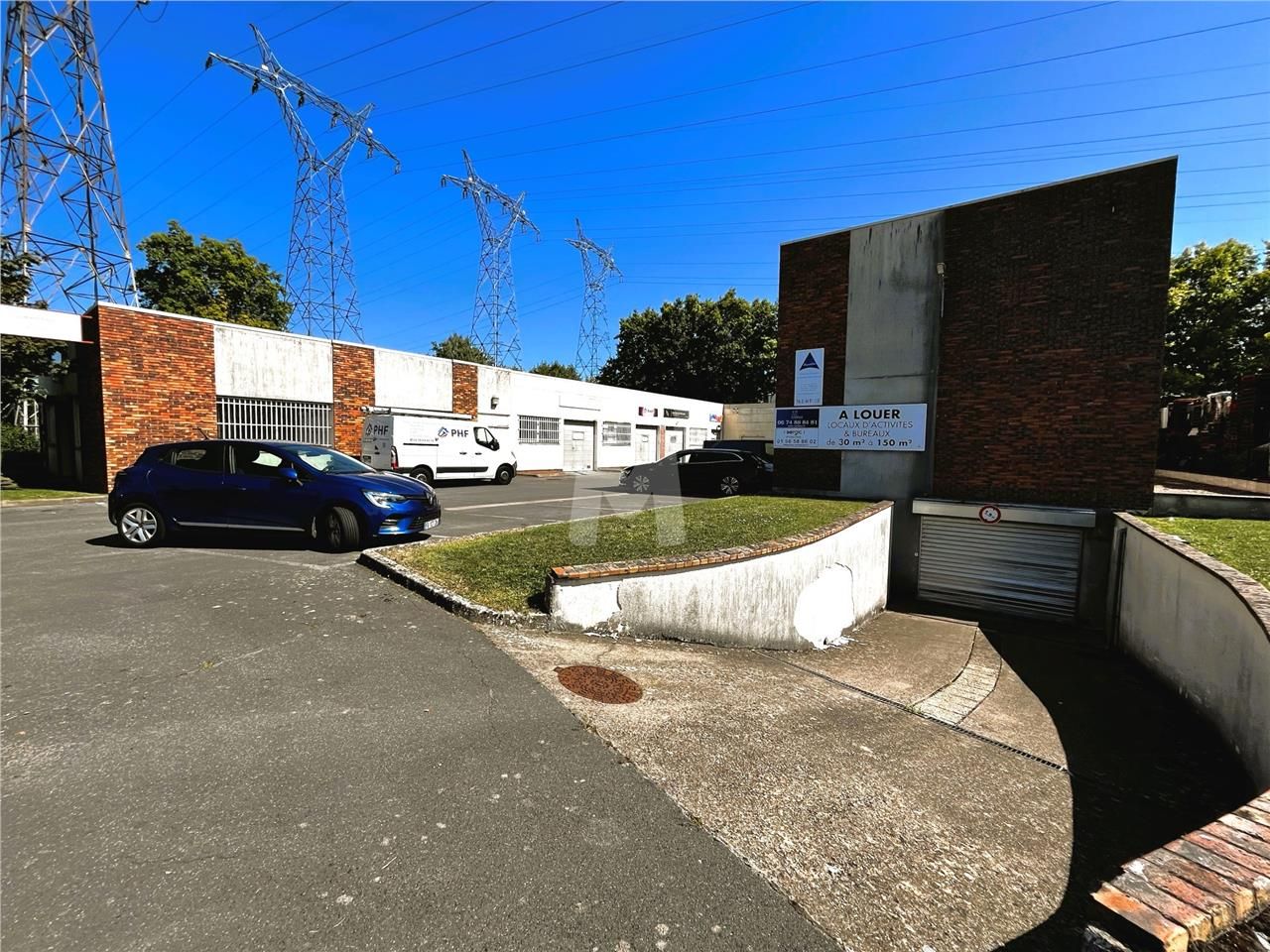 Proche de l'autoroute A6 et de la Francilienne (N