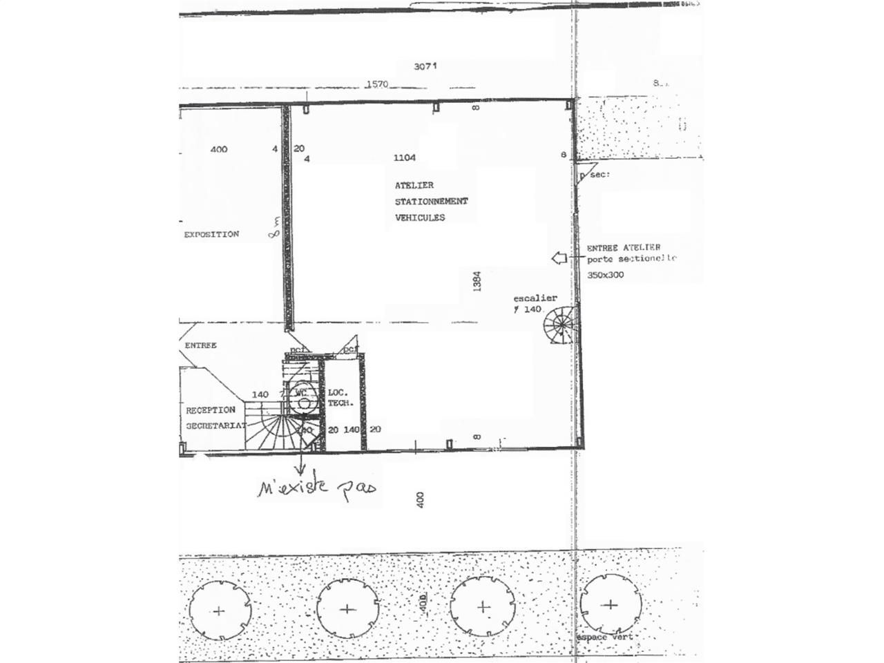 Vente entrepots 393 m² non divisibles