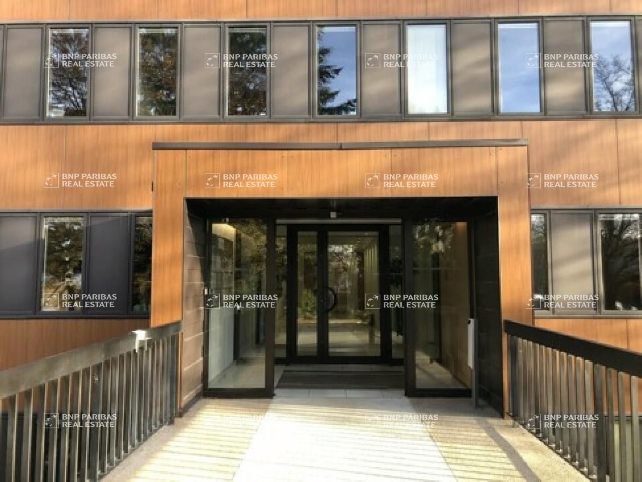 450 m² pour ce bureaux en location à Dardilly