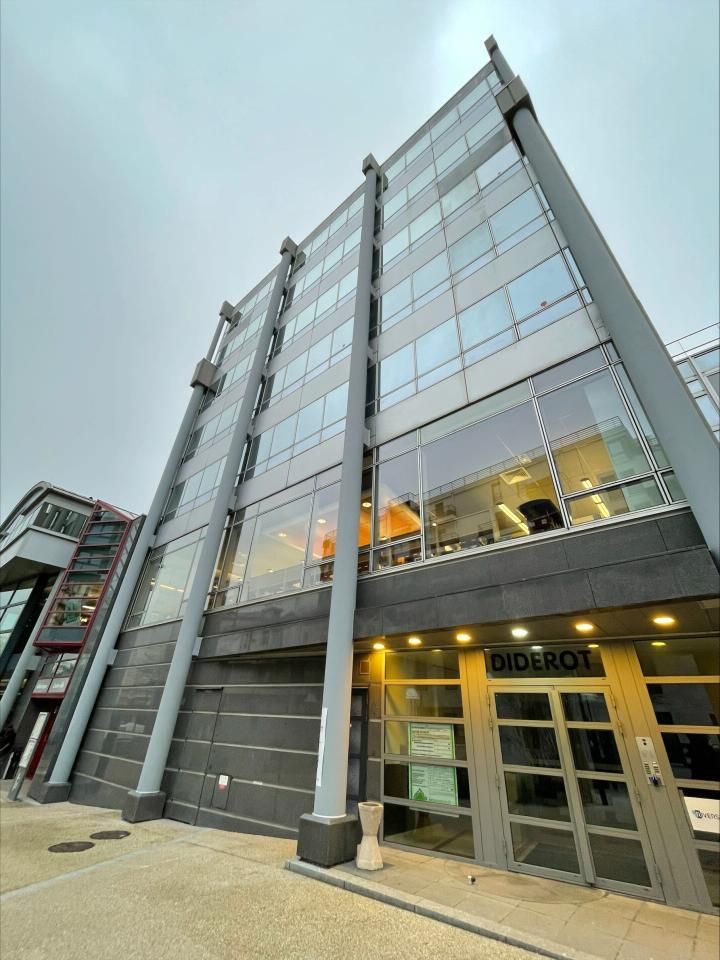 1750 m² pour ce bureaux en vente à Issy-les-moulineaux