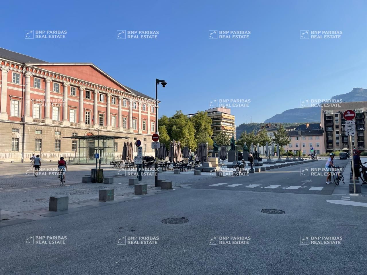 Cession de bail Local commercial 50 m² non divisibles 73000 Chambéry