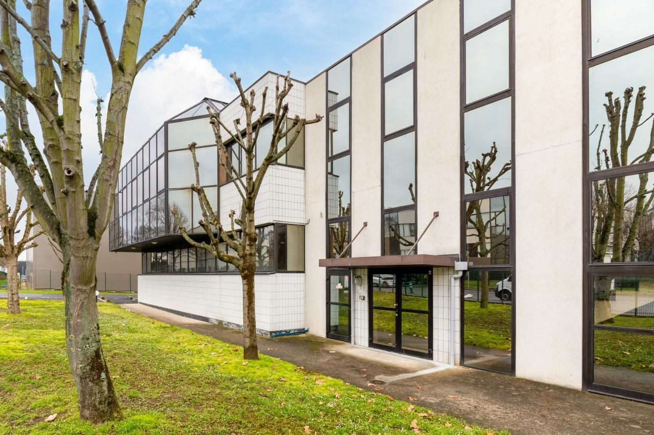 1937 m² pour ce pme-pmi en location à Nanterre