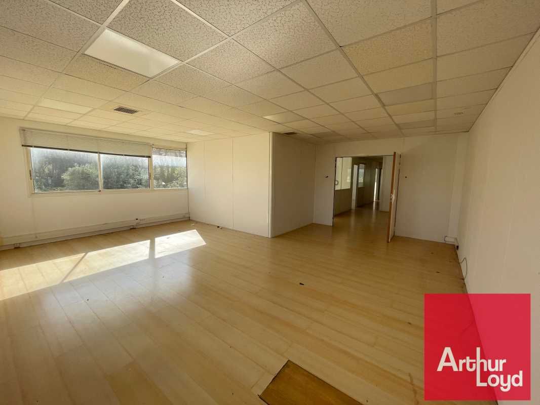 Au sein d'un parc de bureaux situé à proximité de