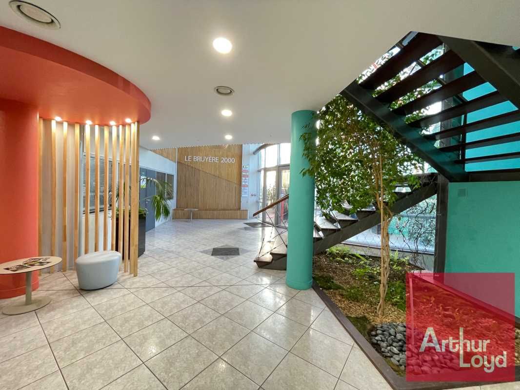 Au coeur du Millénaire, au sein d'un ensemble con