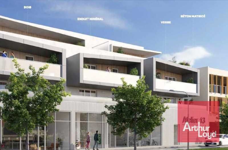 ARTHUR LOYD vous propose deux locaux commerciaux 