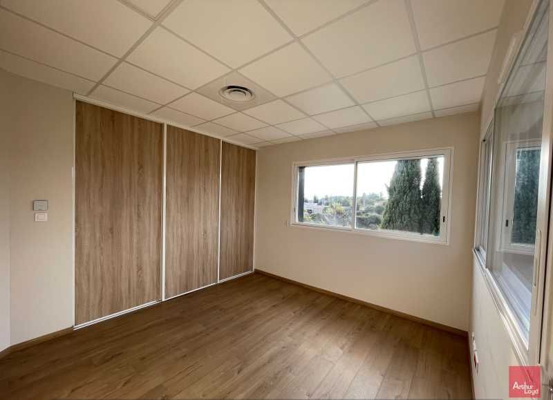 Bureaux neufs et modernes de 73,38 m² à louer à N