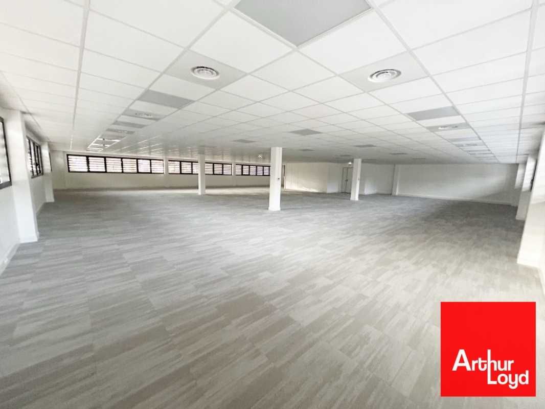 A l'entrée de la ZAC du Millénaire, sur le Parc C