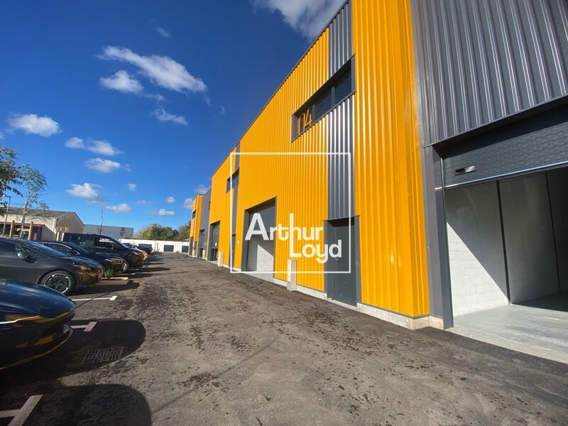 VENTE / LOCATION - À LUNEL  Locaux d'Activité Neu