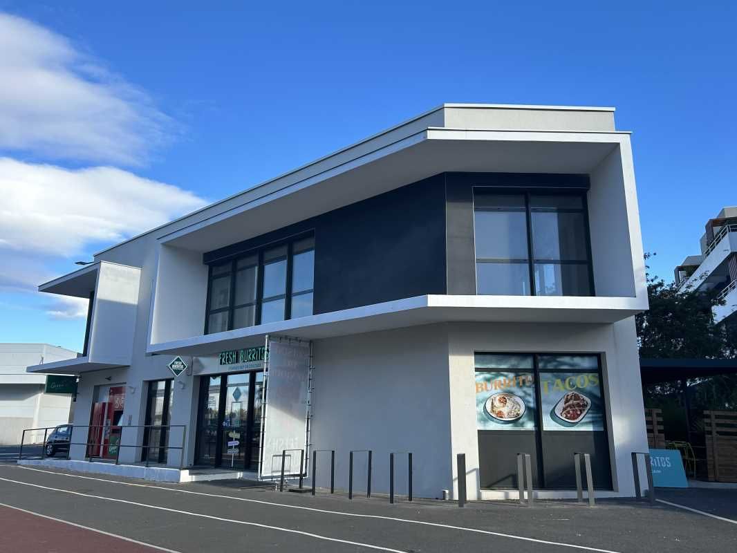 Idéalement situé à l'entrée de Canet-Plage  au se