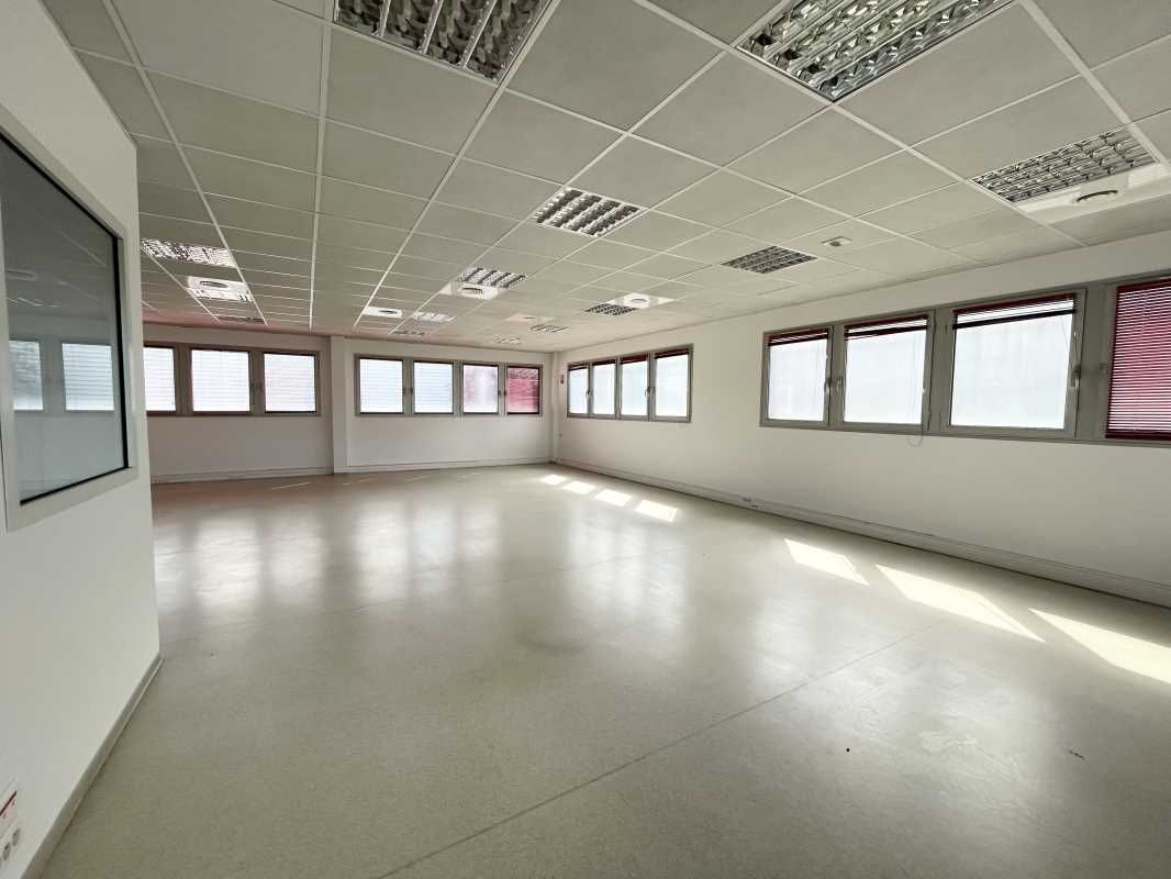 Découvrez des bureaux à louer à Caissargues, offr