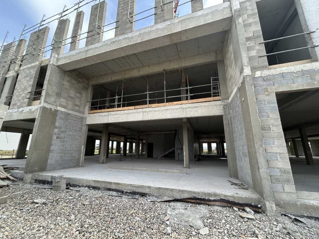 Locaux commerciaux neufs à la vente, à Narbonne, 