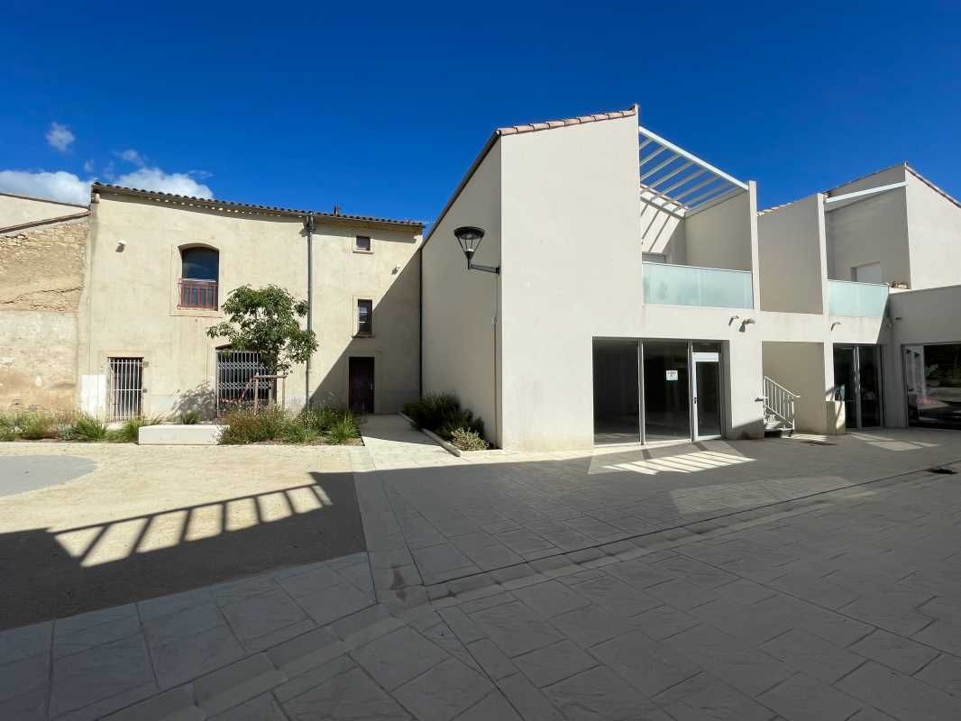 Arthur Loyd Nîmes vous propose un local commercia