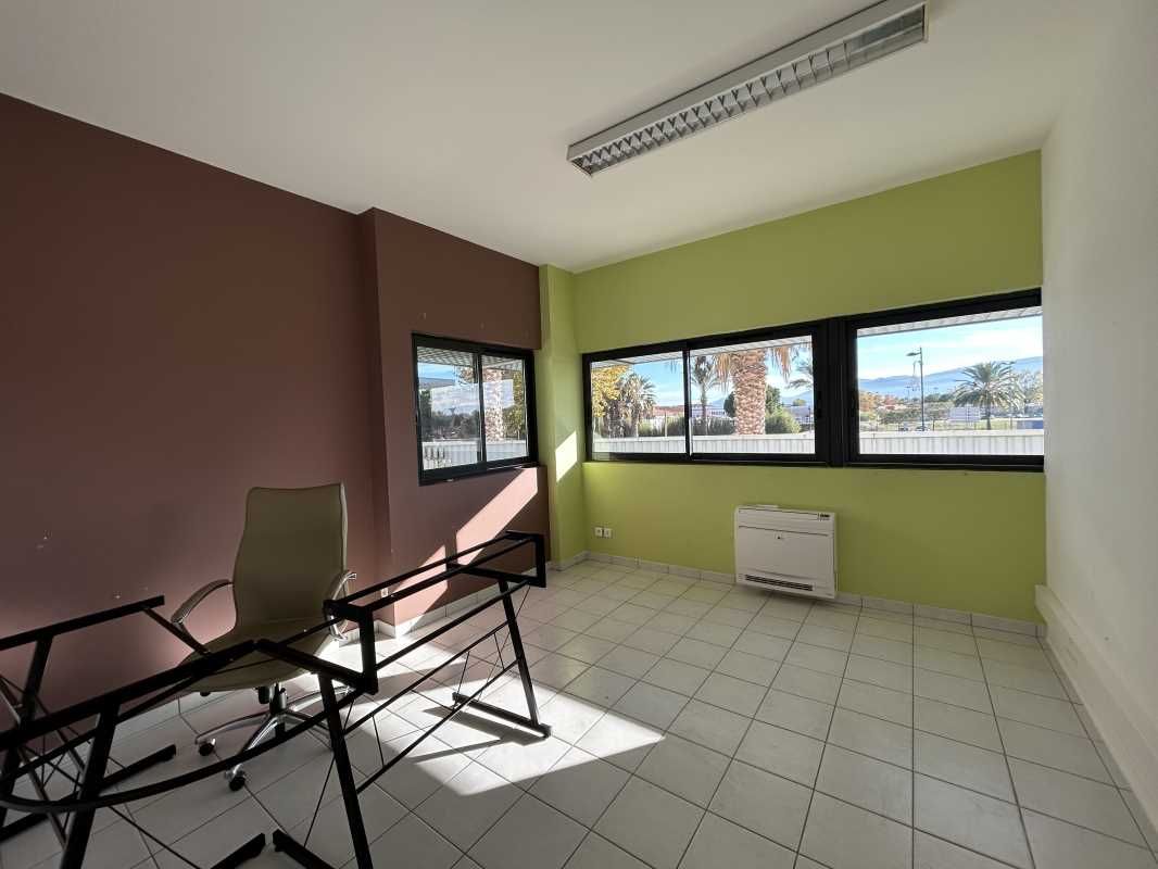 A Saint-Cyprien, proche de tous les accès, dans u