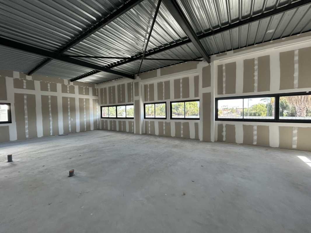 À Saint-Cyprien, profitez d'un emplacement straté